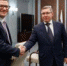 Губернатор Челябинской области Алексей Текслер и министр строительства и жилищно-коммунального хозяйства Российской Федерации Владимир Якушев на рабочей встрече в Минстрое России обсудили реализацию в регионе и достижение индикативных показателей национального проекта «Жилье и городская среда» и федерального проекта «Чистая вода» национального проекта «Экология». Также достигнута договоренность о том, что Южный Урал будет претендовать на участие в пилотных проектах Минстроя РФ. - Пластовский район