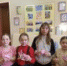 Накануне Международного  женского дня сотрудники культурно-досугового центра села Верхняя Кабанка вместе с ребята провели мастер-класс «Подарок для мамы.» - Управление культуры, спорта и молодёжной политики