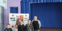 В год «Защитника Отечества» сельский клуб совместно с библиотекой села Кукушка провели игровую программу «Вперёд, мальчишки!». Ведущая рассказала ребятам предысторию праздника, сказав, что этот праздник настоящих мужчин отважных, надёжных и смелых. Для ребят были подготовлены весёлые конкурсы на скорость и ловкость, ребята состязались в силе и выносливости. Разгадывали кроссворд с военными пословицами, отвечали на вопросы мини-викторины и отгадывали загадки по теме. Ребята показали себя с самой лучшей стороны, проявили во время соревнований дисциплинированность, взаимовыручку, умение договариваться друг с другом. - Управление культуры, спорта и молодёжной политики